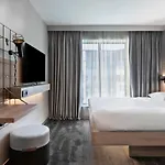 Hotel Moxy 3*