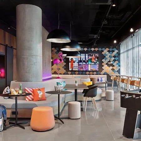 Hotel Moxy