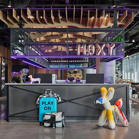 Moxy 호텔